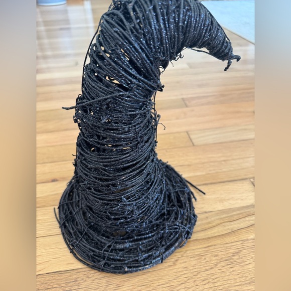 Black Glitter Twig Halloween Witch Hat Table Decoration - Picture 4 of 7